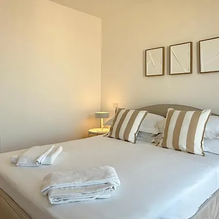 Laus Via Sparano Attico - Penthouse In The Heart Of Appartement *