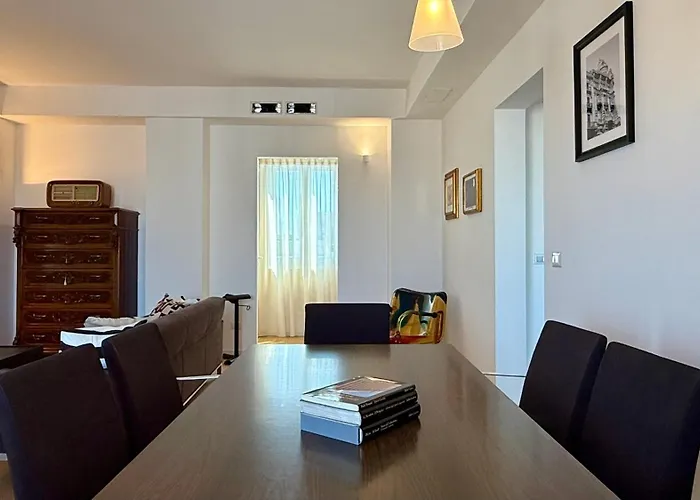 Laus Via Sparano Attico - Penthouse In The Heart Of Appartement *
