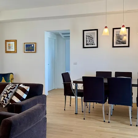 Laus Via Sparano Attico - Penthouse In The Heart Of Appartement